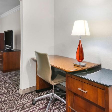 Surestay Plus By Best Western Fort Worth Benbrook Экстерьер фото