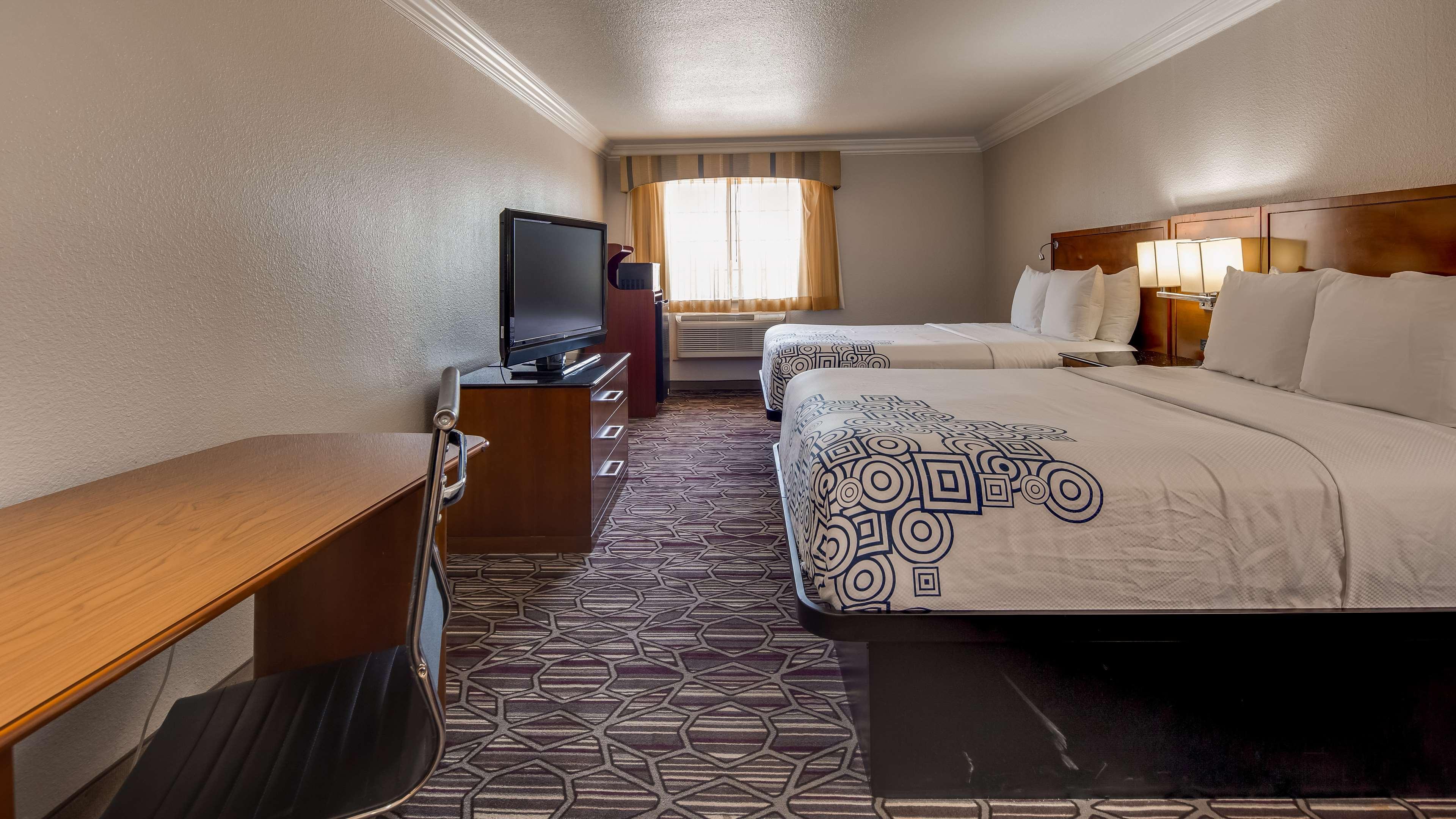 Surestay Plus By Best Western Fort Worth Benbrook Экстерьер фото
