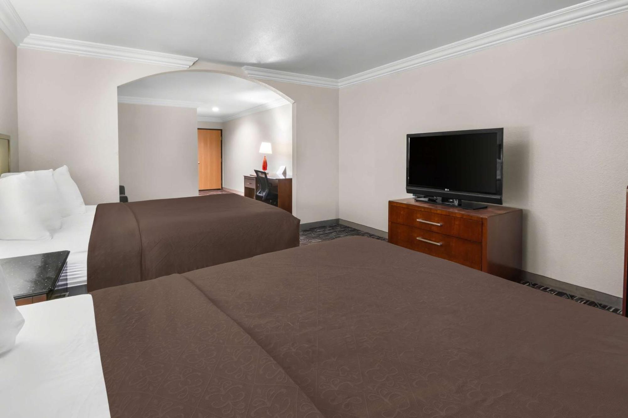 Surestay Plus By Best Western Fort Worth Benbrook Экстерьер фото
