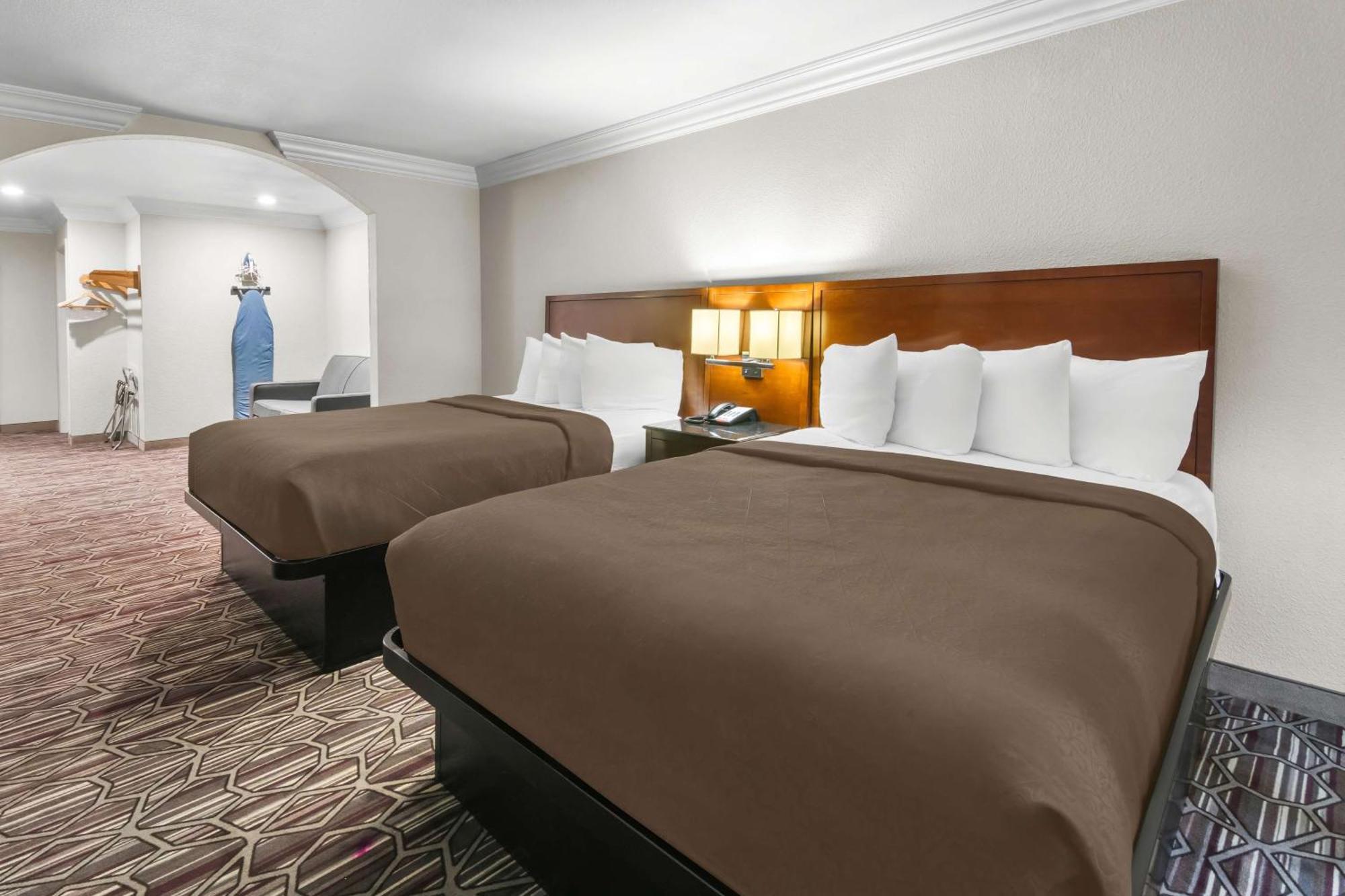 Surestay Plus By Best Western Fort Worth Benbrook Экстерьер фото