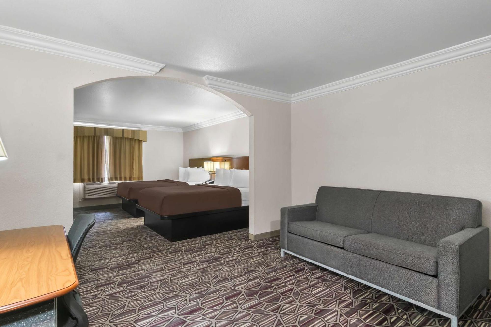 Surestay Plus By Best Western Fort Worth Benbrook Экстерьер фото