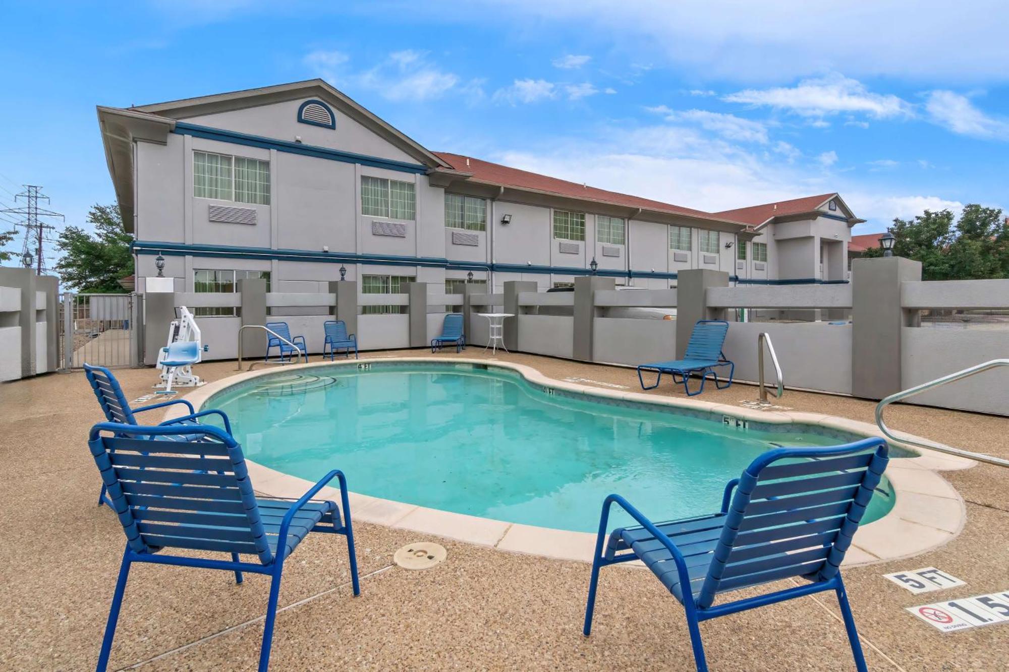 Surestay Plus By Best Western Fort Worth Benbrook Экстерьер фото